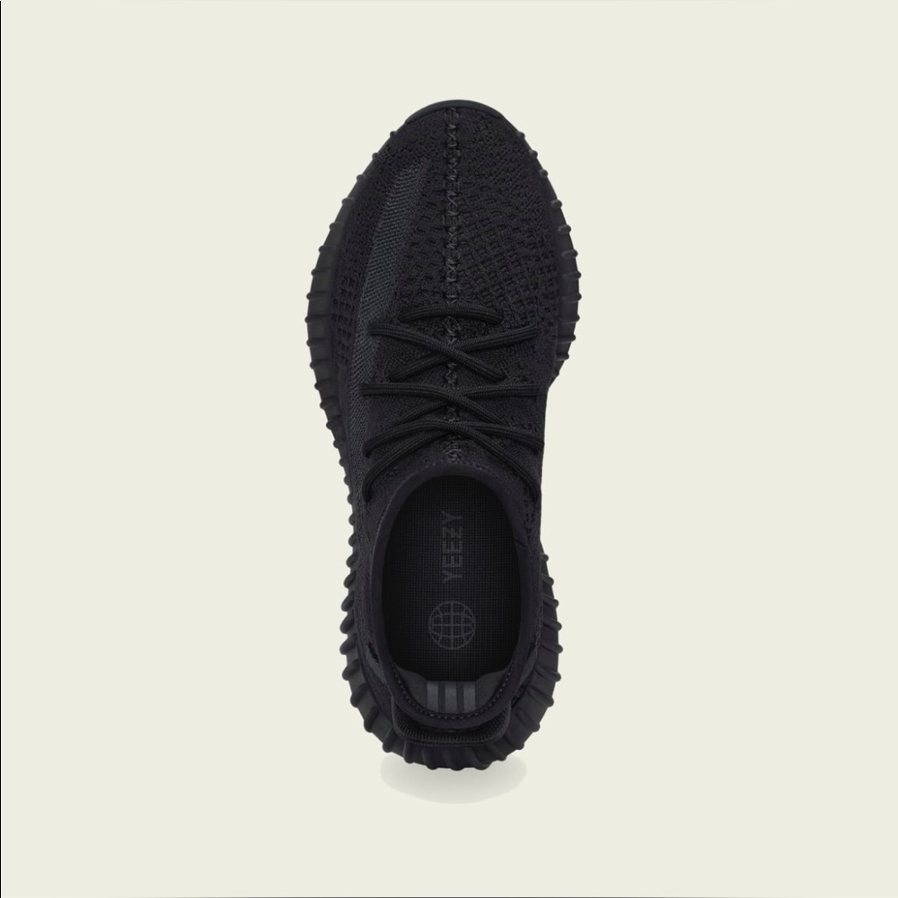 Yeezy 350 V2 Black